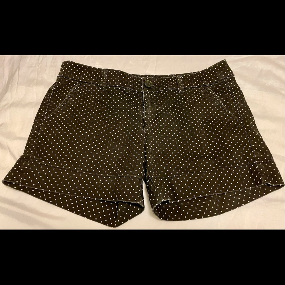 American Eagle Outfitters Stretch MIDI Size 10 Polka Dot Black and White Shorts
